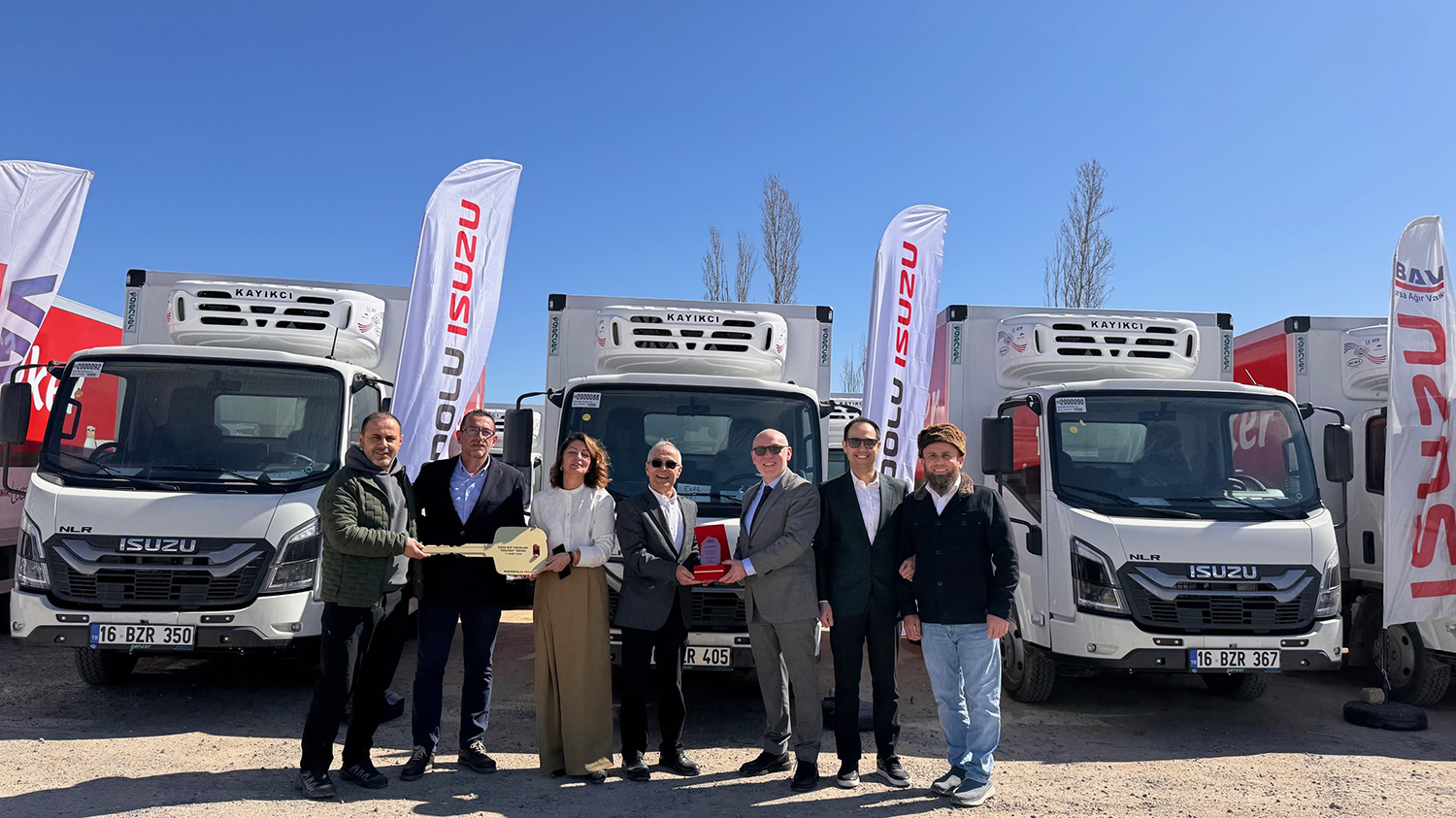 Anadolu Isuzu’dan Eker Süt Ürünleri’ne Yeni Isuzu NLR Teslimatı