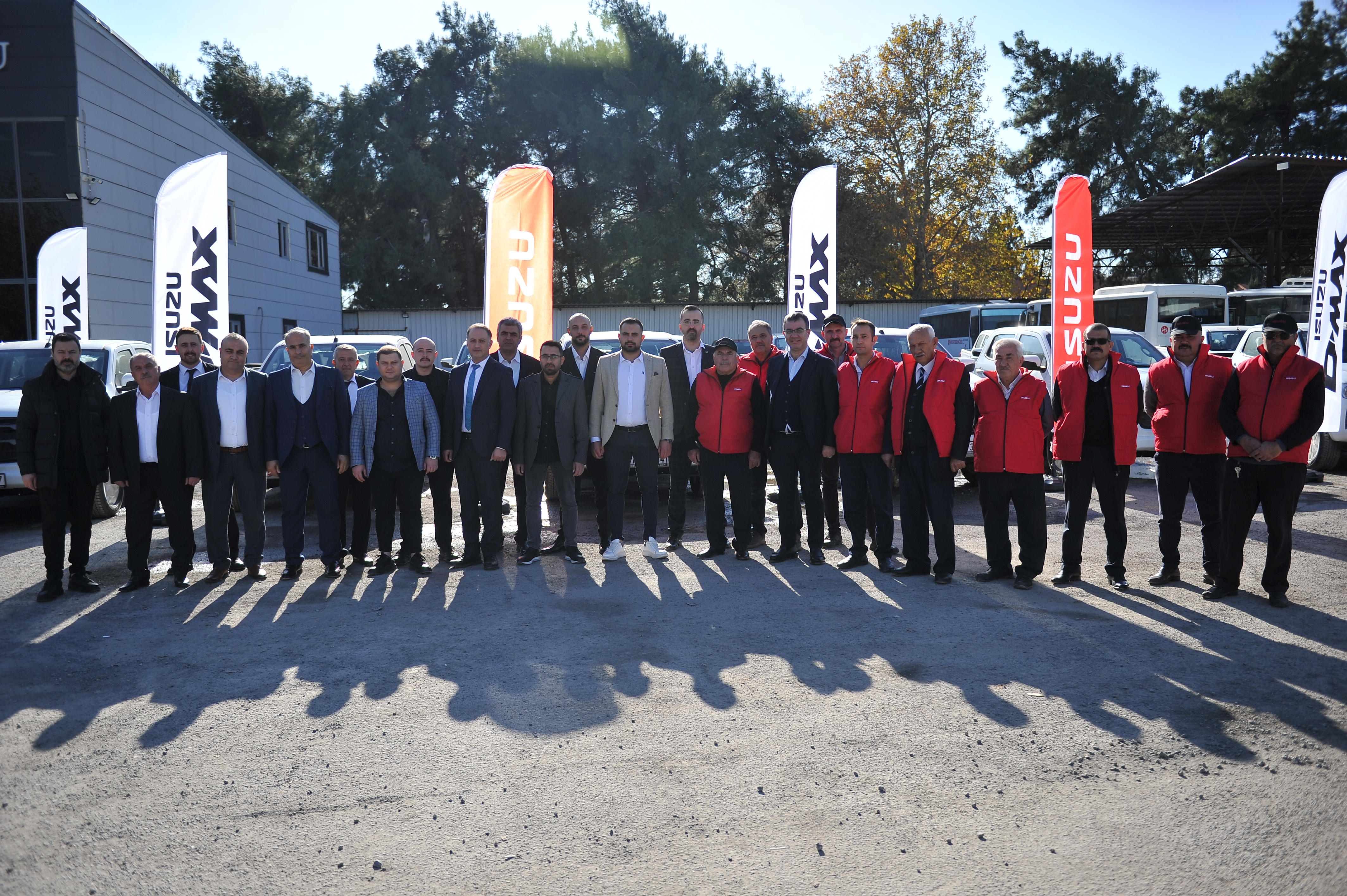 Anadolu Isuzu, Mehteroğlu Turizm’e Yeni D-Max 4X4 V Life Modeline Teslim Etti